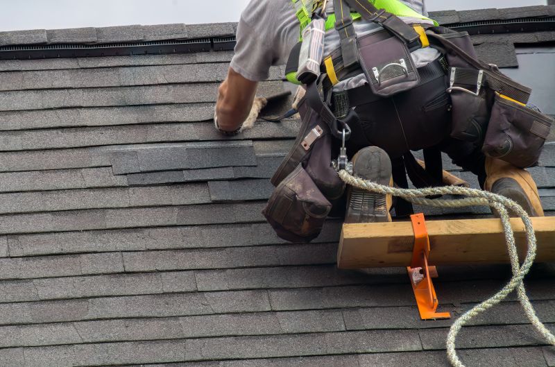 Asphalt Roofing Service in Summit County, OH